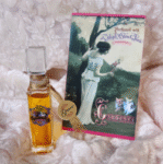 Velvet & Sweet Pea Purrfumery Vintage Gardenia 2 Winner